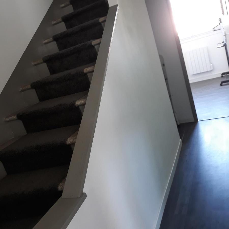Appartement En Duplex Au 3Ieme Etage Sans Ascenseur Hyères Exterior foto